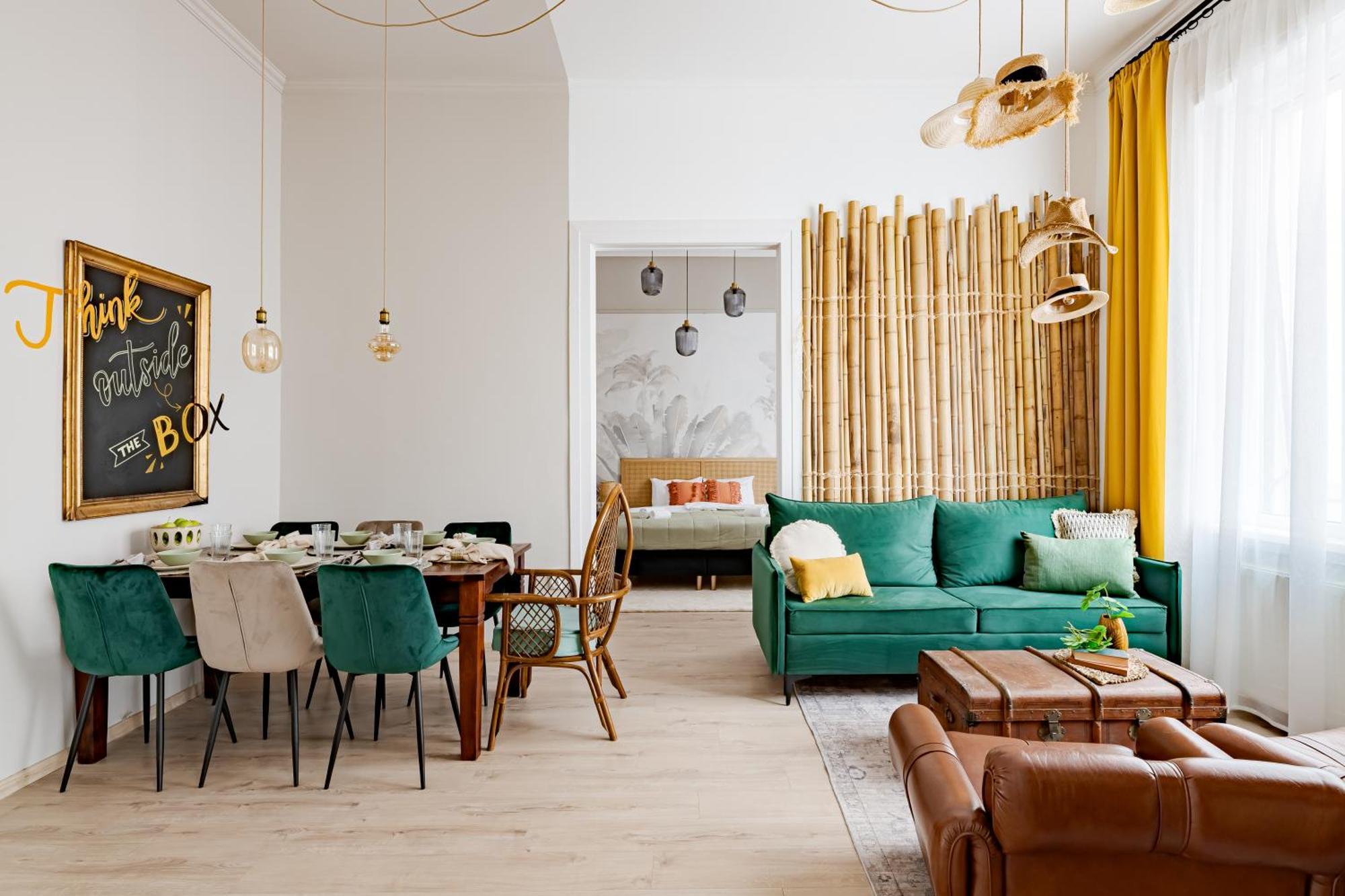 Jungle Aesthetics Downtown Apartman Aircon And Garage Parking Budapest Extérieur photo